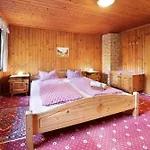 Alpenchalet Lacknerbrunn Bis 23 P Dağ evi *