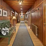 Alpenchalet Lacknerbrunn Bis 23 P *