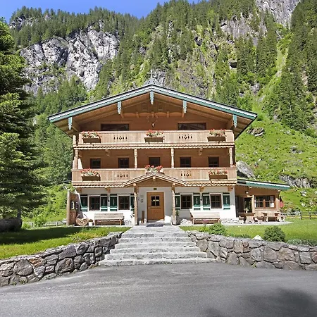 木屋 Alpenchalet Lacknerbrunn Bis 23 P *