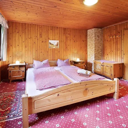 Chalet Alpenchalet Lacknerbrunn Bis 23 P *
