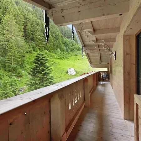 Alpenchalet Lacknerbrunn Bis 23 P Chalé