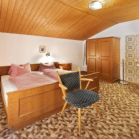 Alpenchalet Lacknerbrunn Bis 23 P *