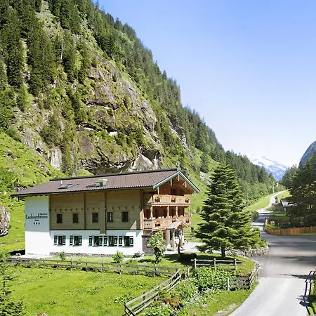 Alpenchalet Lacknerbrunn Bis 23 P * Mayrhofen