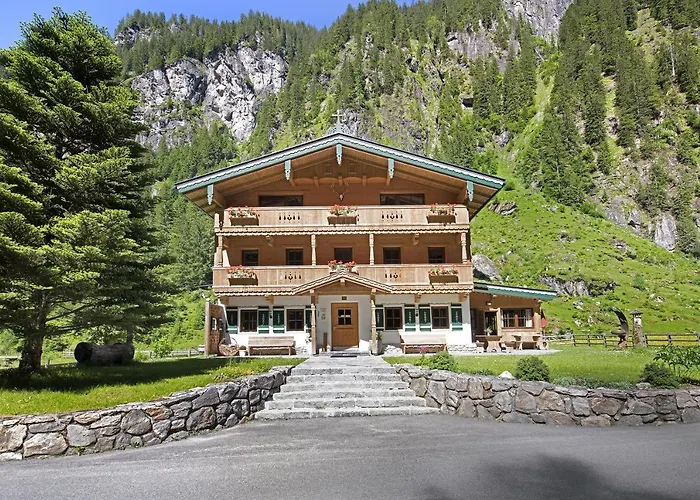 Chalet Alpenchalet Lacknerbrunn Bis 23 P *