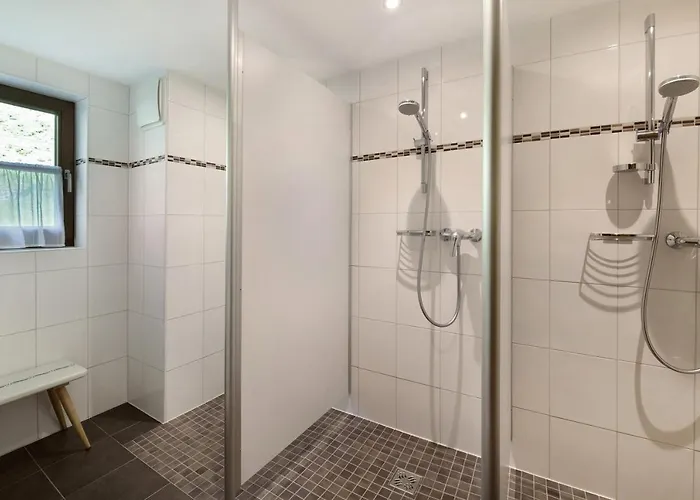 Chalet Alpenchalet Lacknerbrunn Bis 23 P Mayrhofen