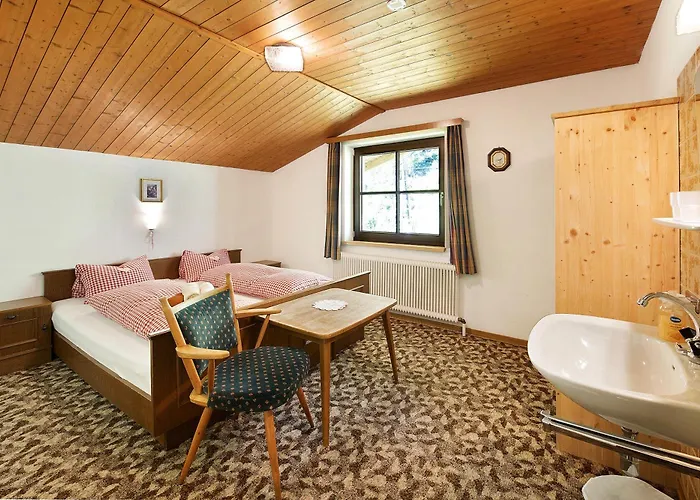 Alpenchalet Lacknerbrunn Bis 23 P Chalet *